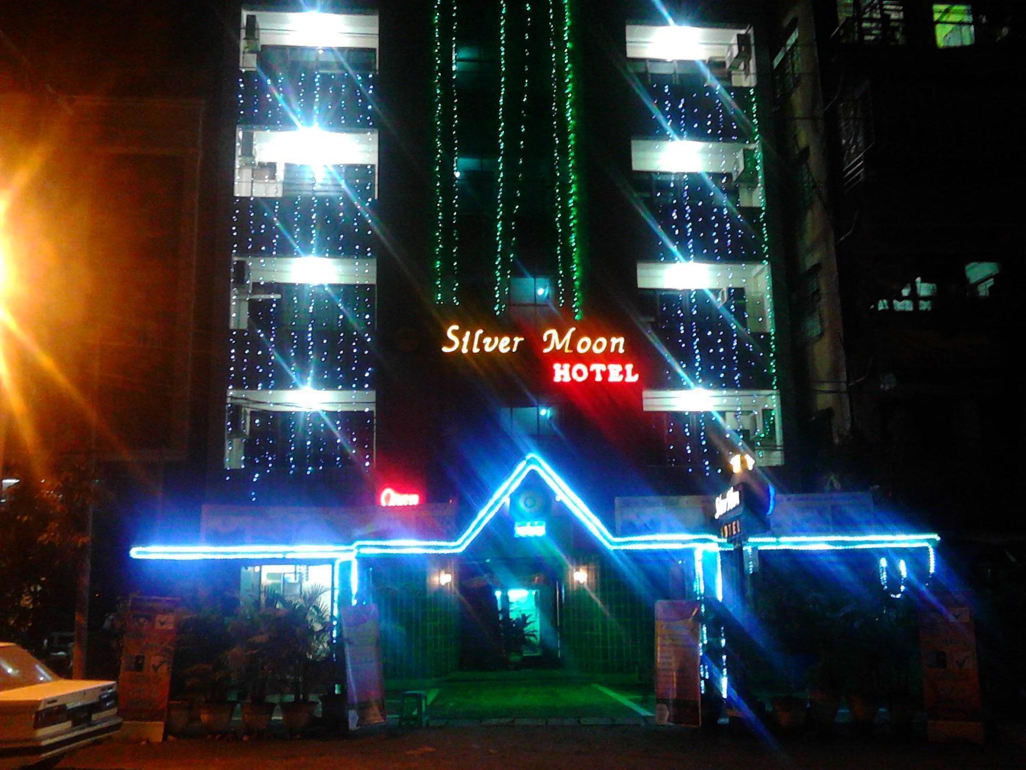 Silver Moon Hotel Rangoon Buitenkant foto